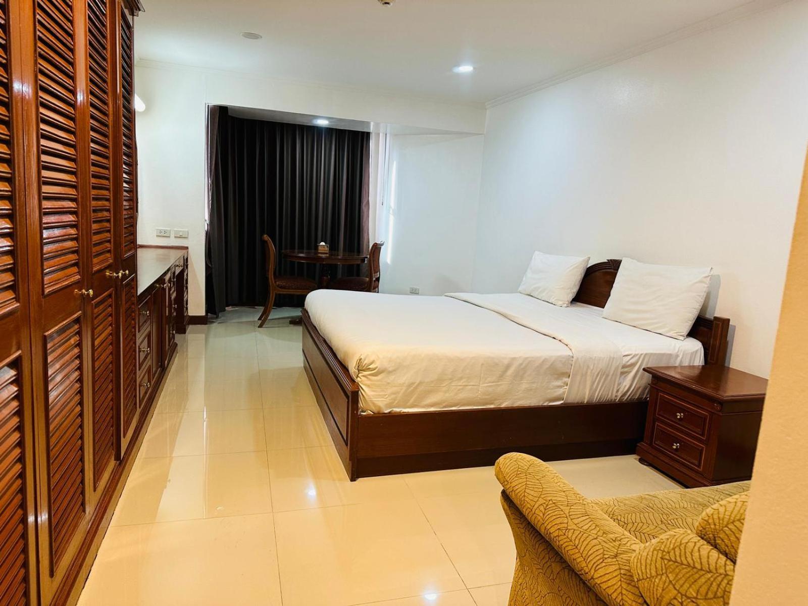 公寓 Rent Omni Tower Nana - Prime Sukhumvit Location *