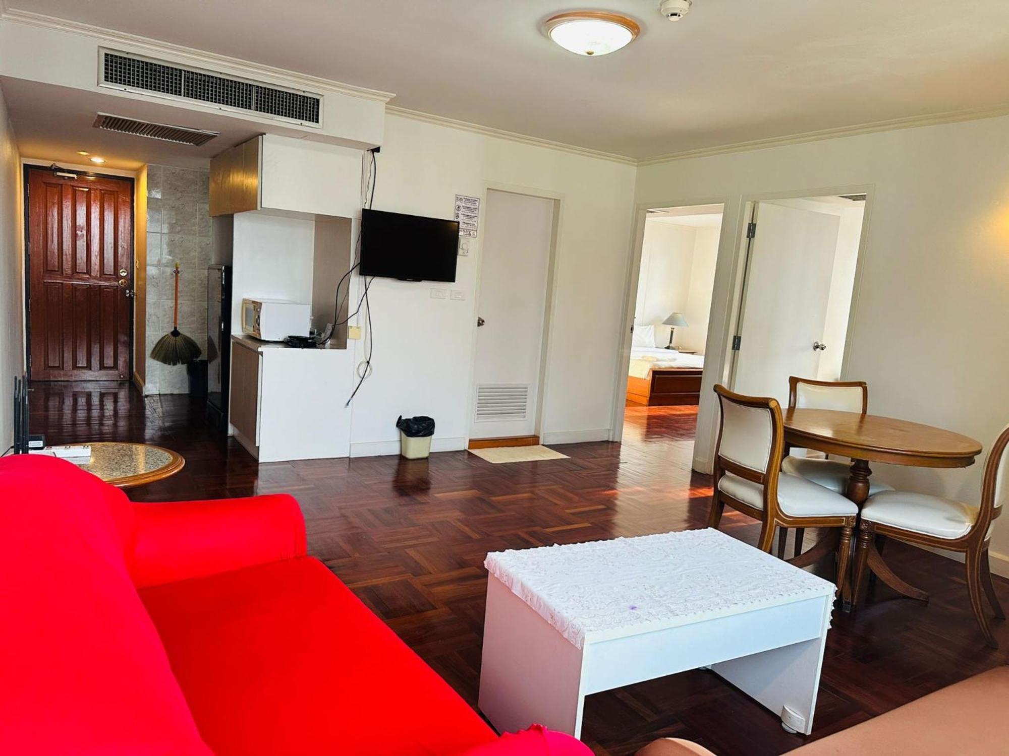 Rent Omni Tower Nana - Prime Sukhumvit Location *