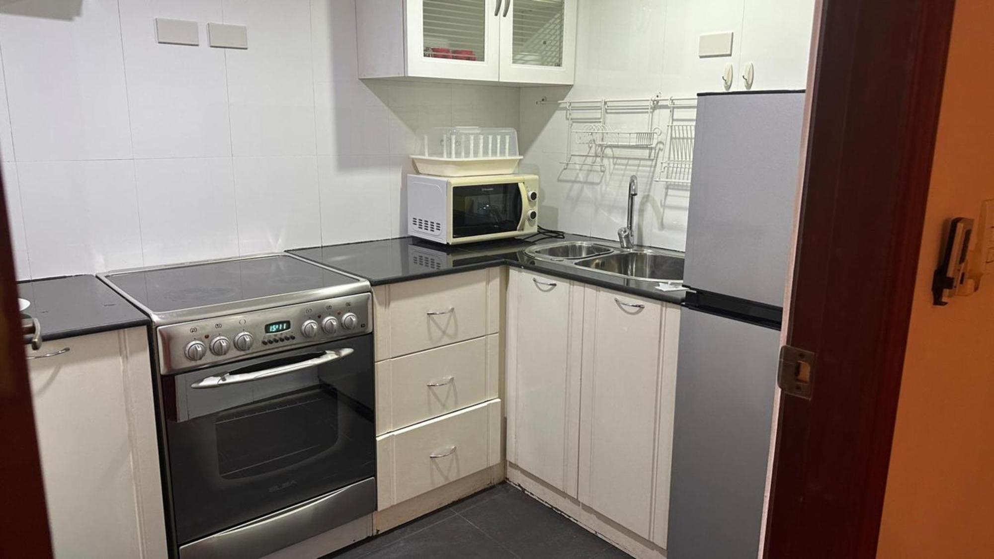 公寓 Rent Omni Tower Nana - Prime Sukhumvit Location *