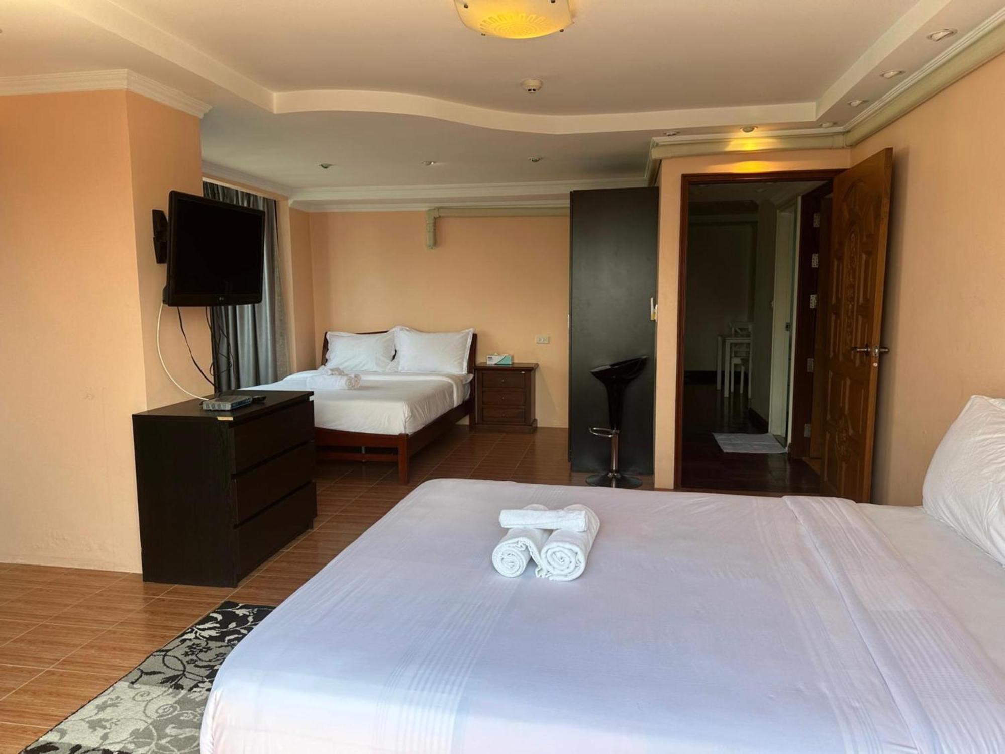 Rent Omni Tower Nana - Prime Sukhumvit Location 公寓 *