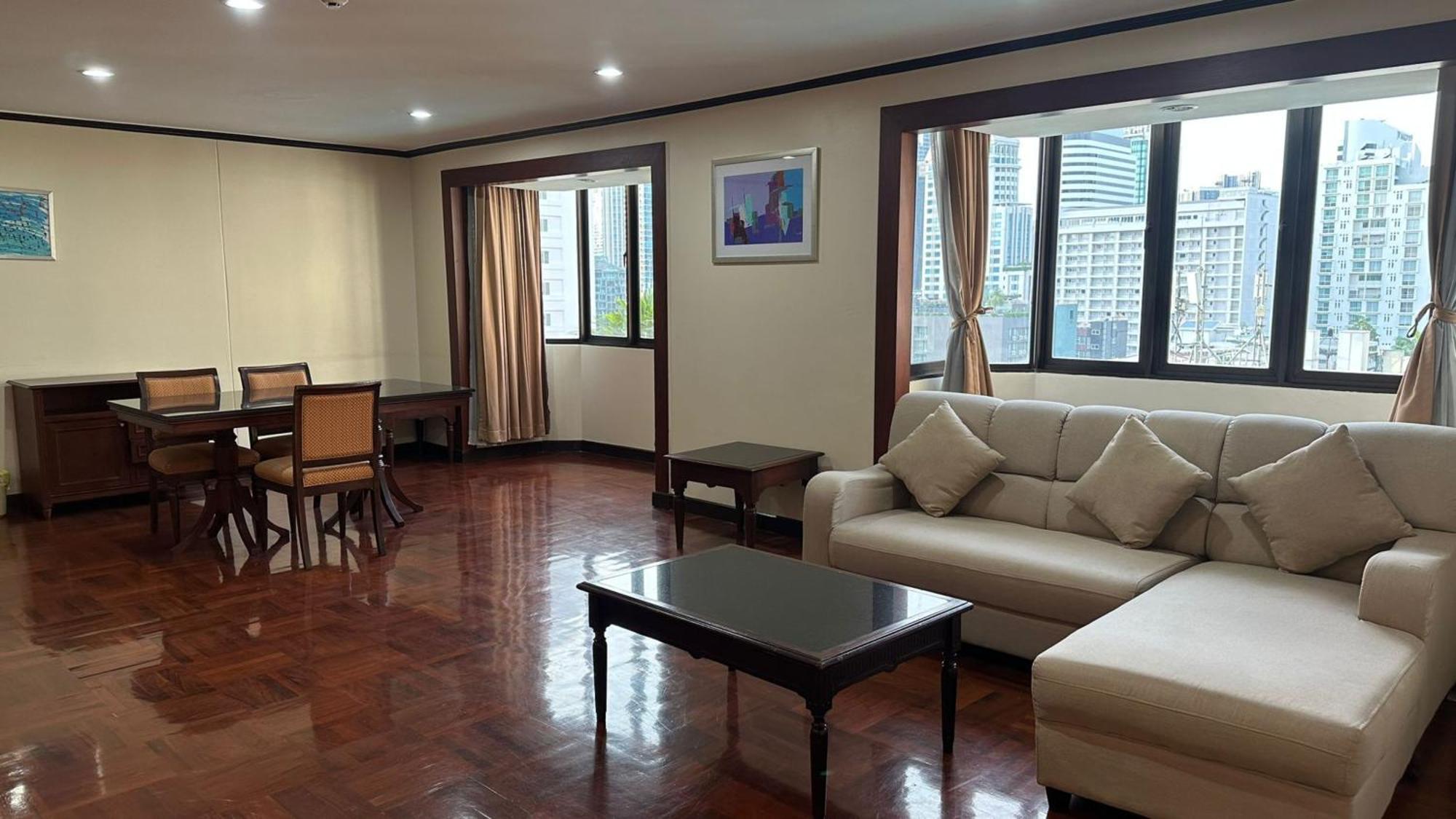 公寓 Rent Omni Tower Nana - Prime Sukhumvit Location *