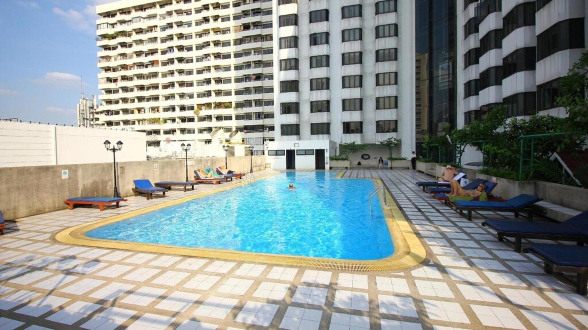 公寓 Rent Omni Tower Nana - Prime Sukhumvit Location 曼谷