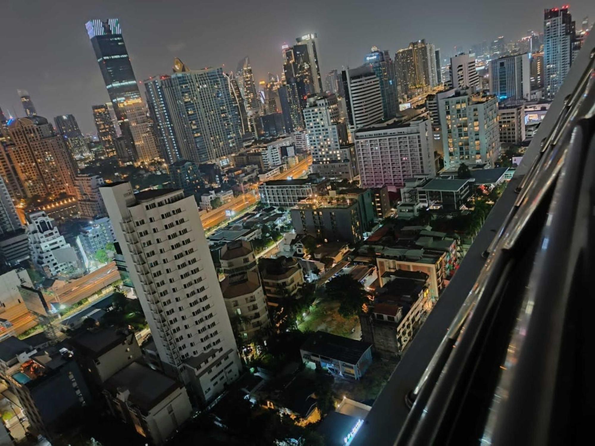 公寓 Rent Omni Tower Nana - Prime Sukhumvit Location