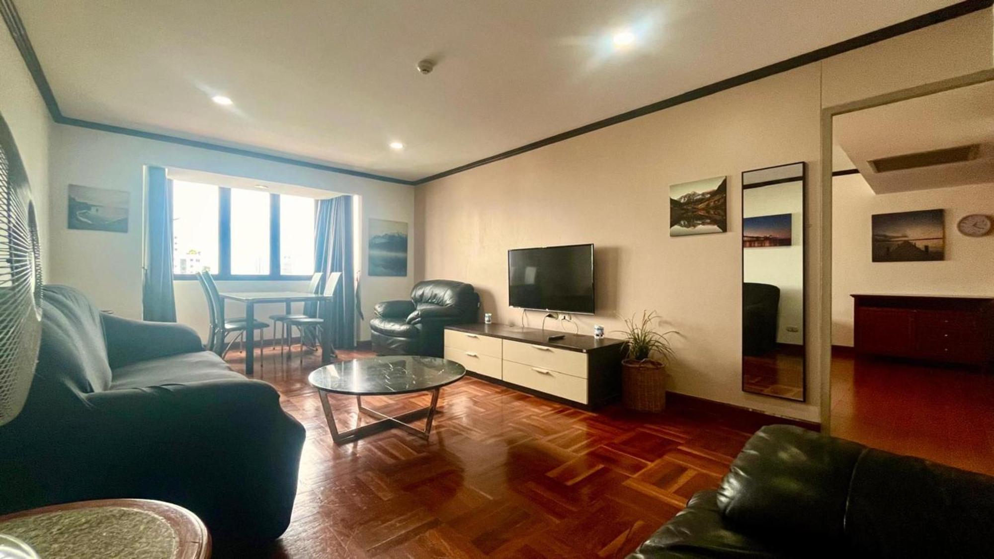 Rent Omni Tower Nana - Prime Sukhumvit Location 曼谷