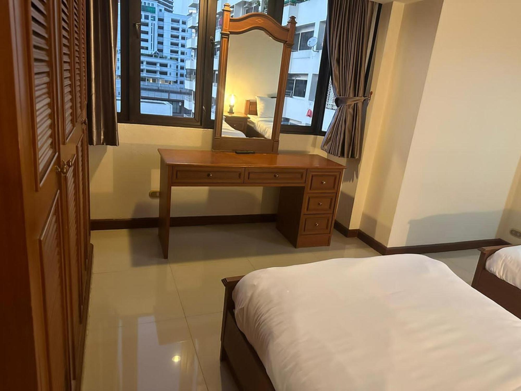 公寓 Rent Omni Tower Nana - Prime Sukhumvit Location *