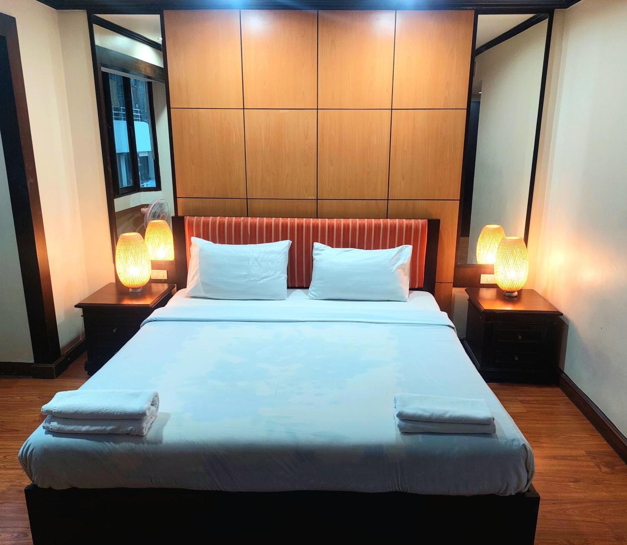Rent Omni Tower Nana - Prime Sukhumvit Location 公寓