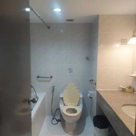 Direct Rooms At Omni Complex, Nana Bangkok Exterior photo